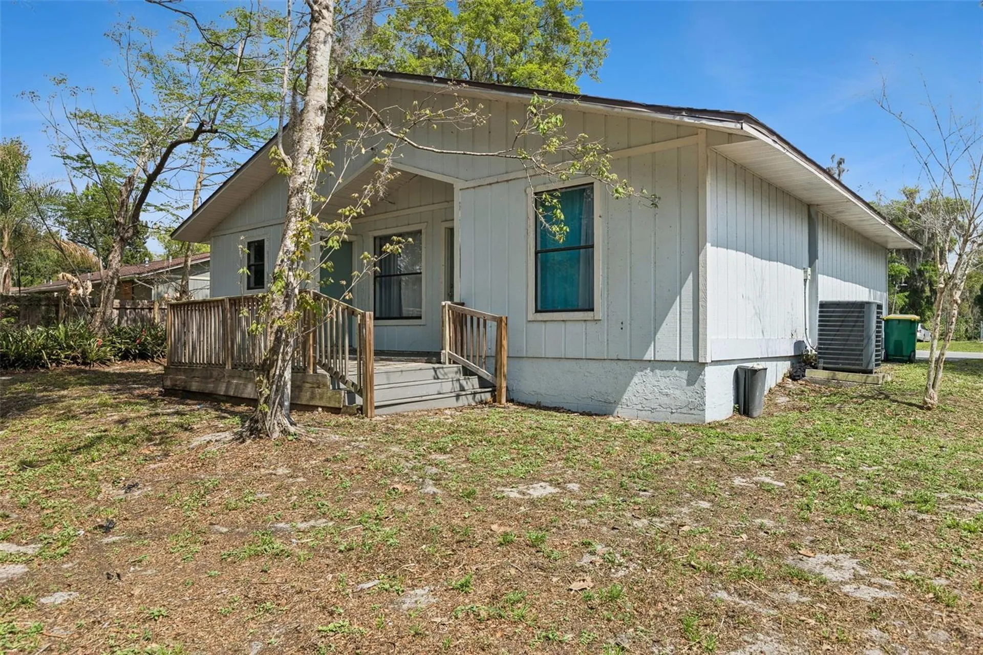 202 S Boston Avenue Deland FL 32724