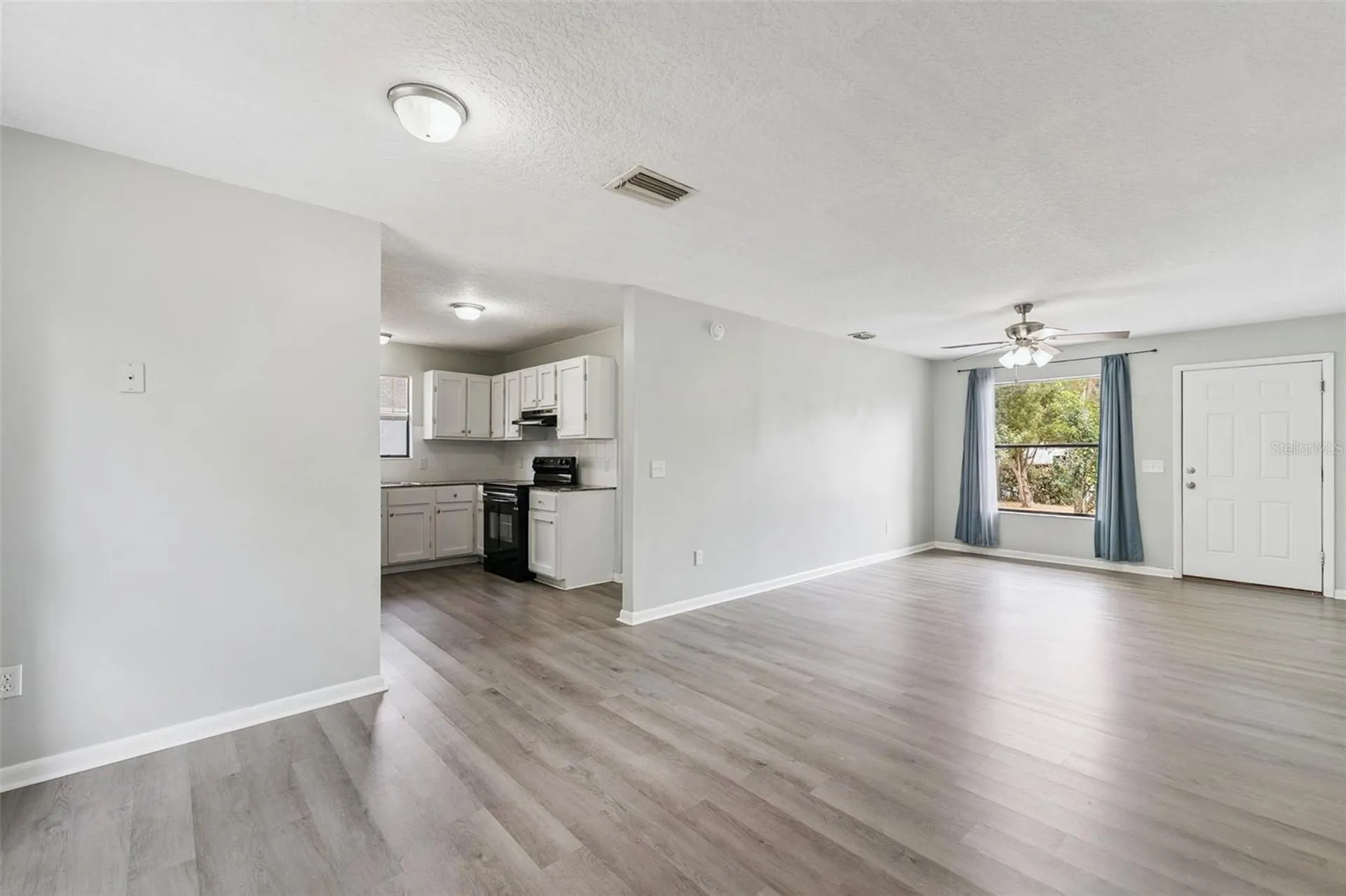 202 S Boston Avenue Deland FL 32724