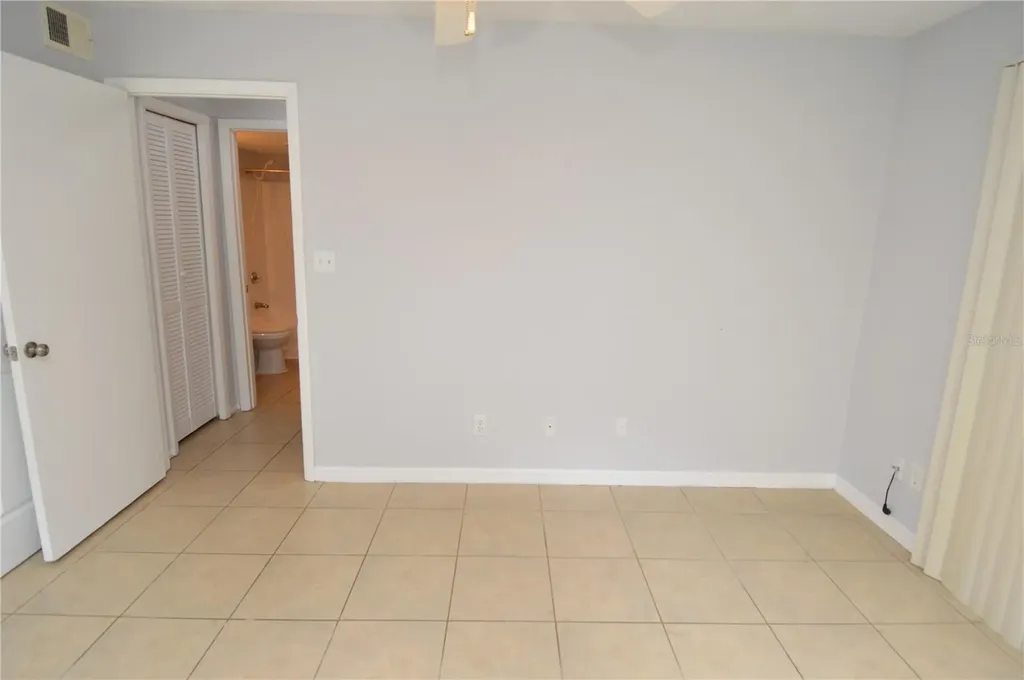 8630 Mallard Reserve Drive Tampa FL 33614