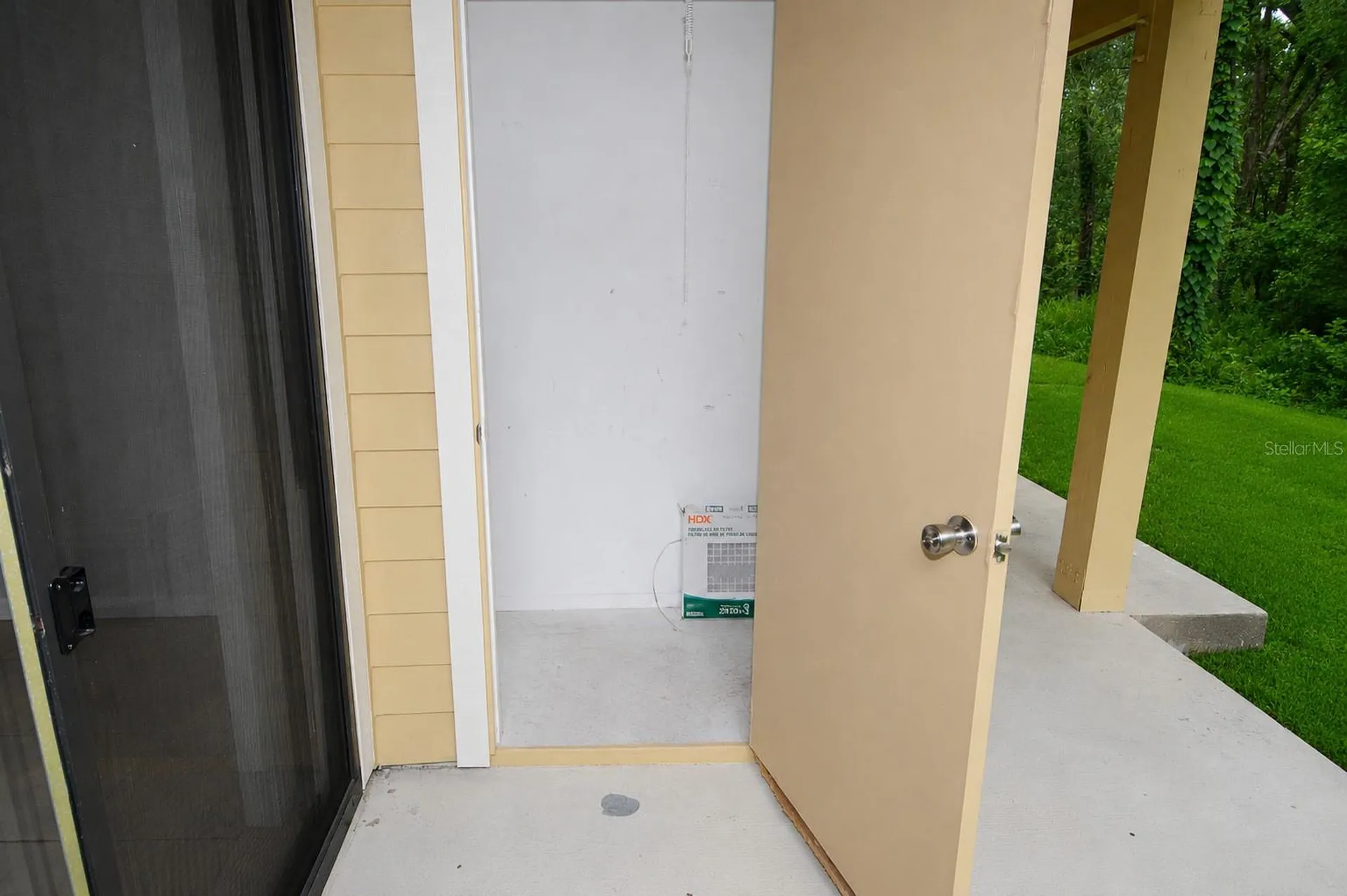 8630 Mallard Reserve Drive Tampa FL 33614