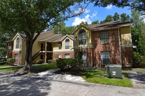 8630 Mallard Reserve Drive Tampa FL 33614