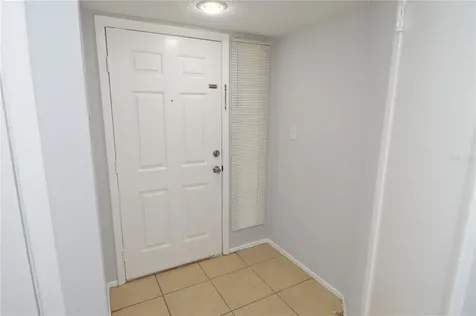 8630 Mallard Reserve Drive Tampa FL 33614