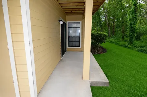 8630 Mallard Reserve Drive Tampa FL 33614