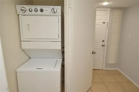 8630 Mallard Reserve Drive Tampa FL 33614