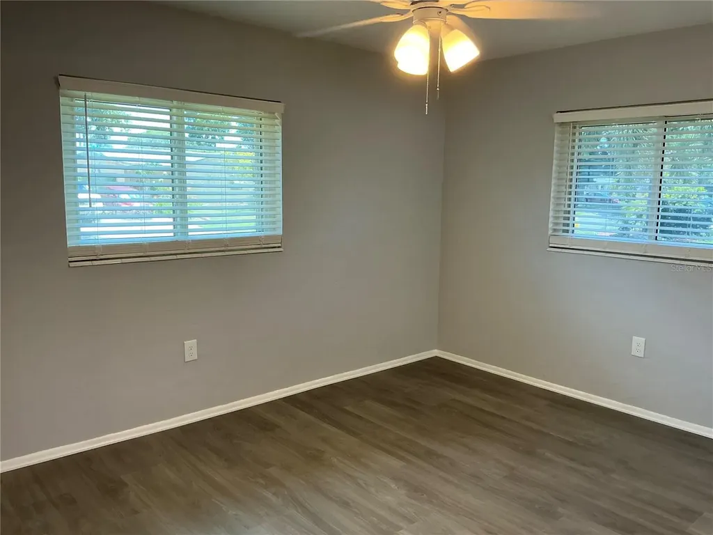 10888 Temple Avenue Seminole FL 33772