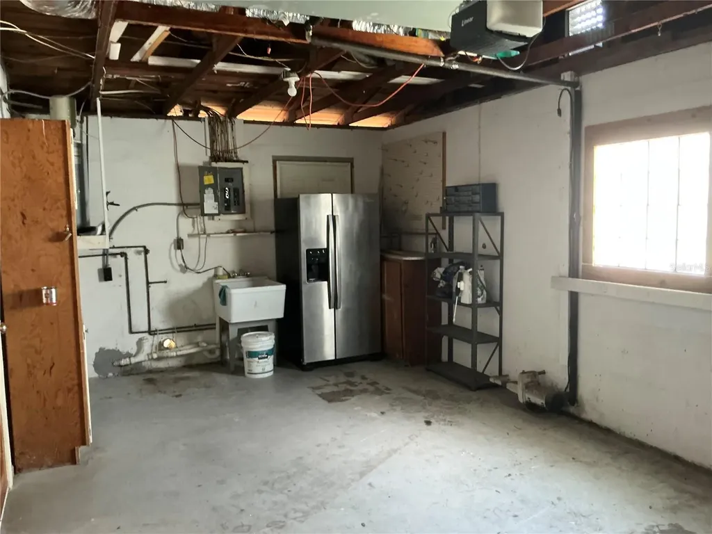 10888 Temple Avenue Seminole FL 33772