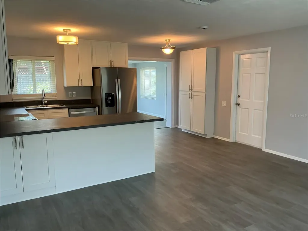 10888 Temple Avenue Seminole FL 33772