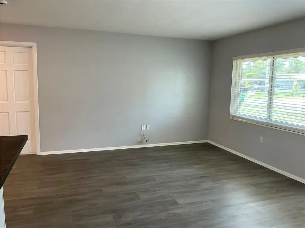 10888 Temple Avenue Seminole FL 33772