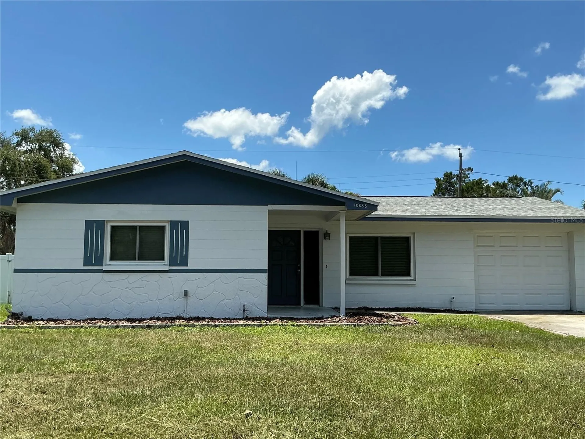 10888 Temple Avenue Seminole FL 33772