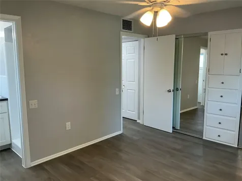 10888 Temple Avenue Seminole FL 33772
