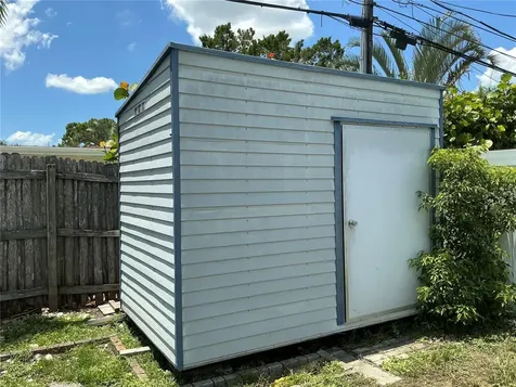 10888 Temple Avenue Seminole FL 33772
