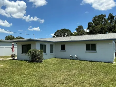 10888 Temple Avenue Seminole FL 33772