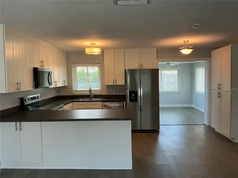 10888 Temple Avenue Seminole FL 33772
