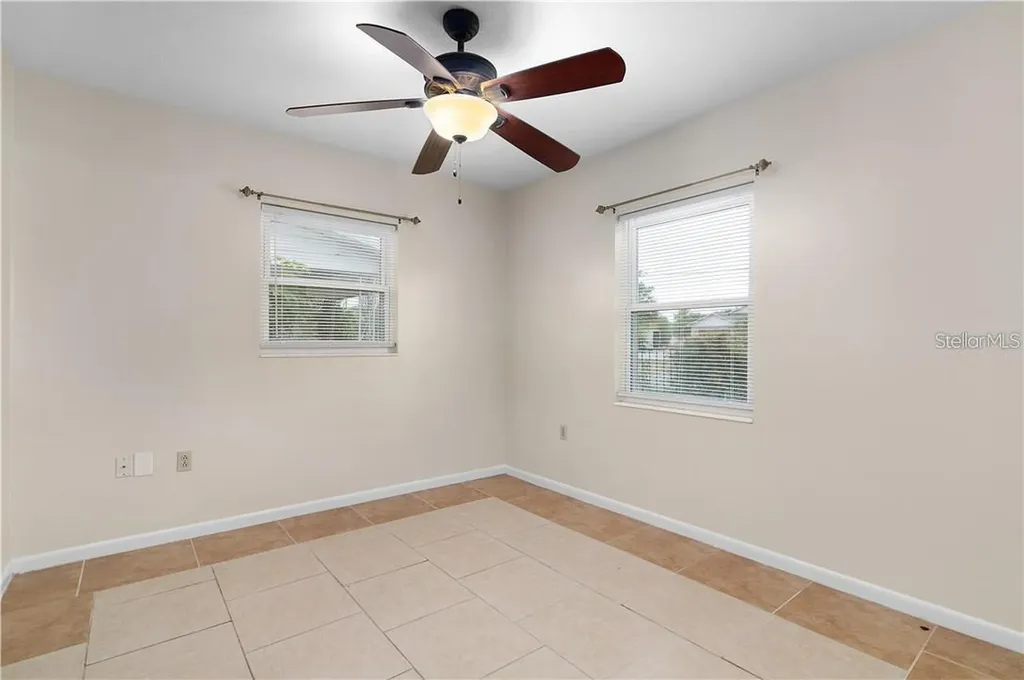 1003 Dora Avenue Tavares FL 32778