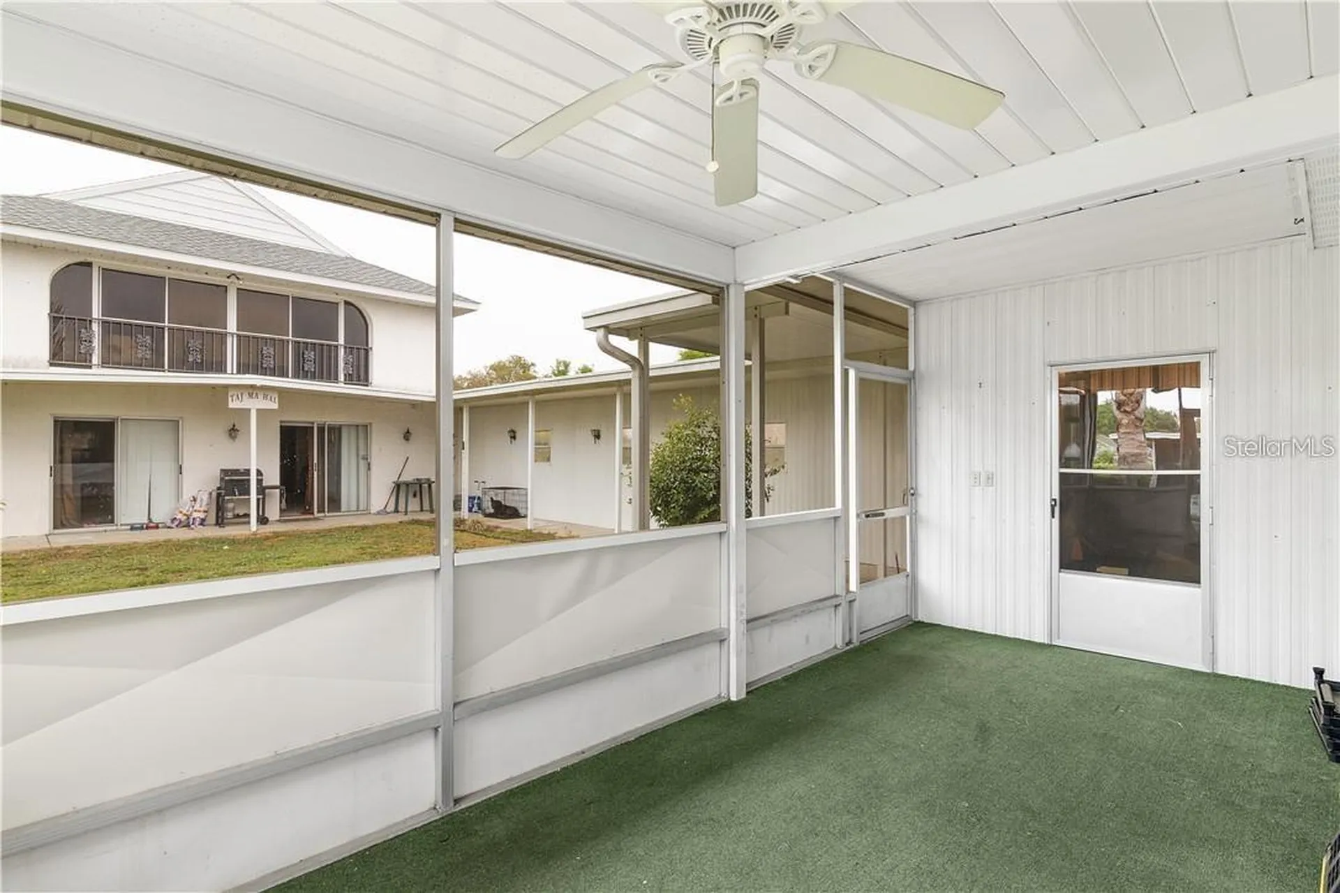 1003 Dora Avenue Tavares FL 32778