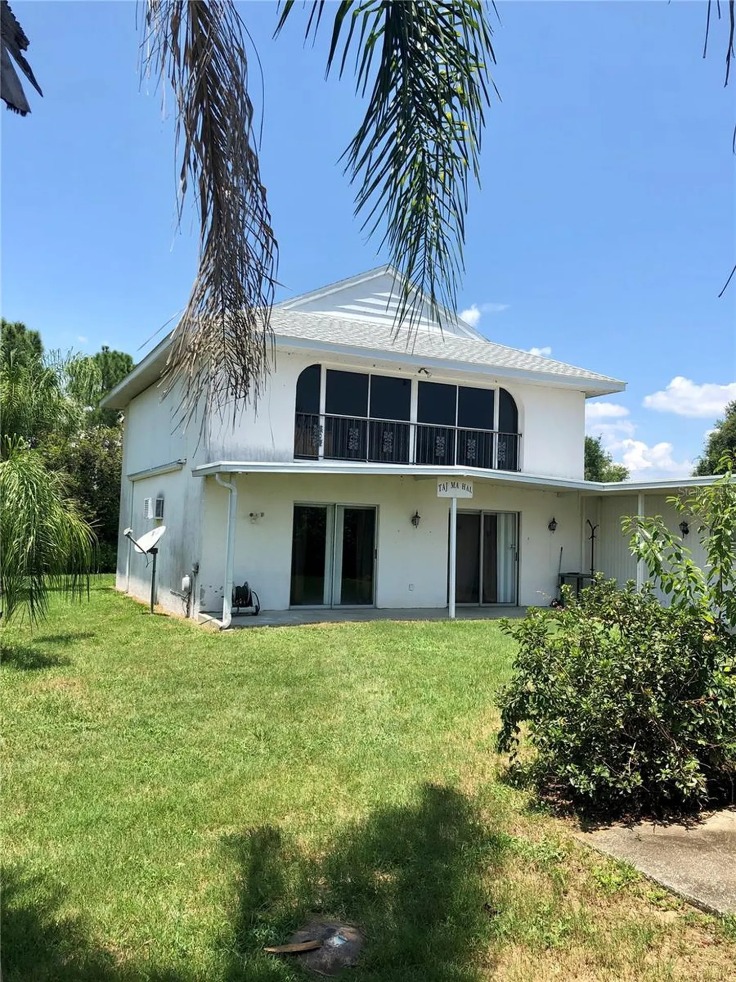 1003 Dora Avenue Tavares FL 32778