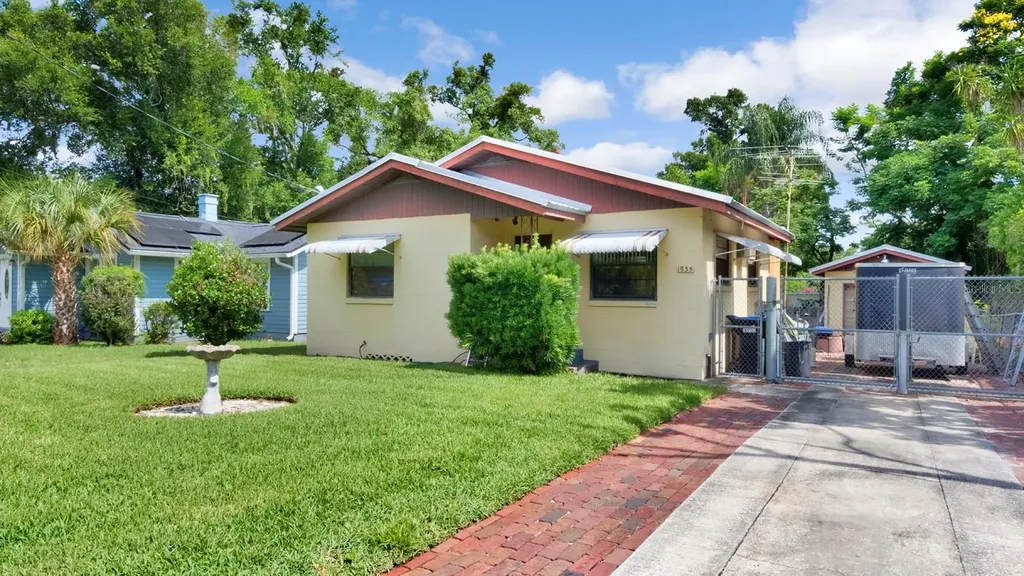 1935 Page Avenue Orlando FL 32806