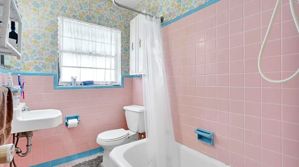 1935 Page Avenue Orlando FL 32806