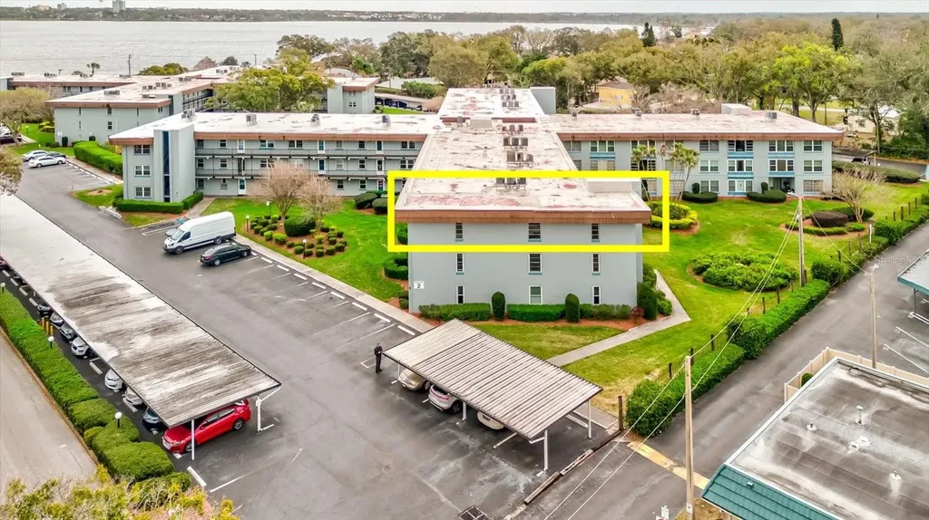 333 Lake Howard Dr NW Winter Haven FL 33880