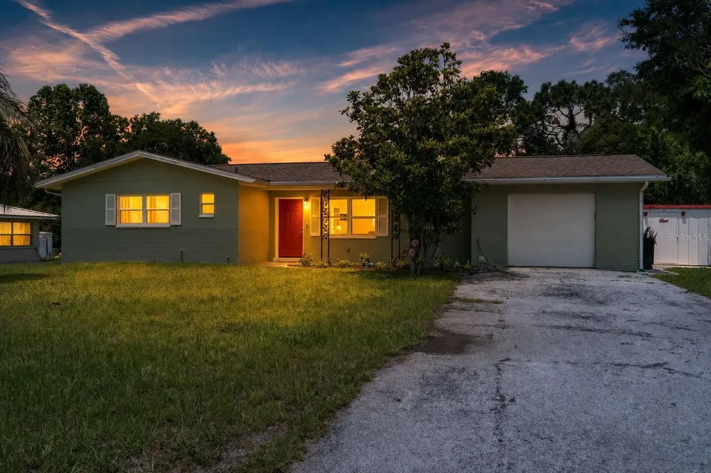 227 Poinsettia Avenue Inverness FL 34452