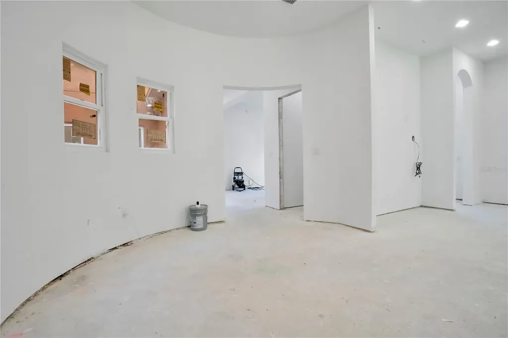 818 Lake Agnes Drive Polk City FL 33868