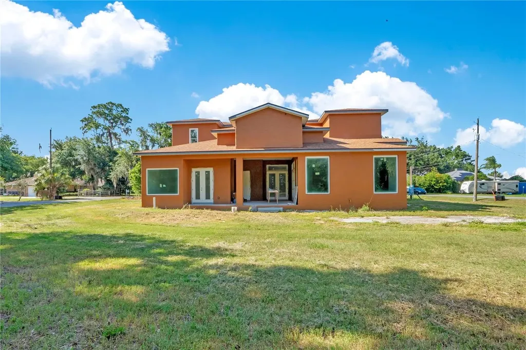 818 Lake Agnes Drive Polk City FL 33868