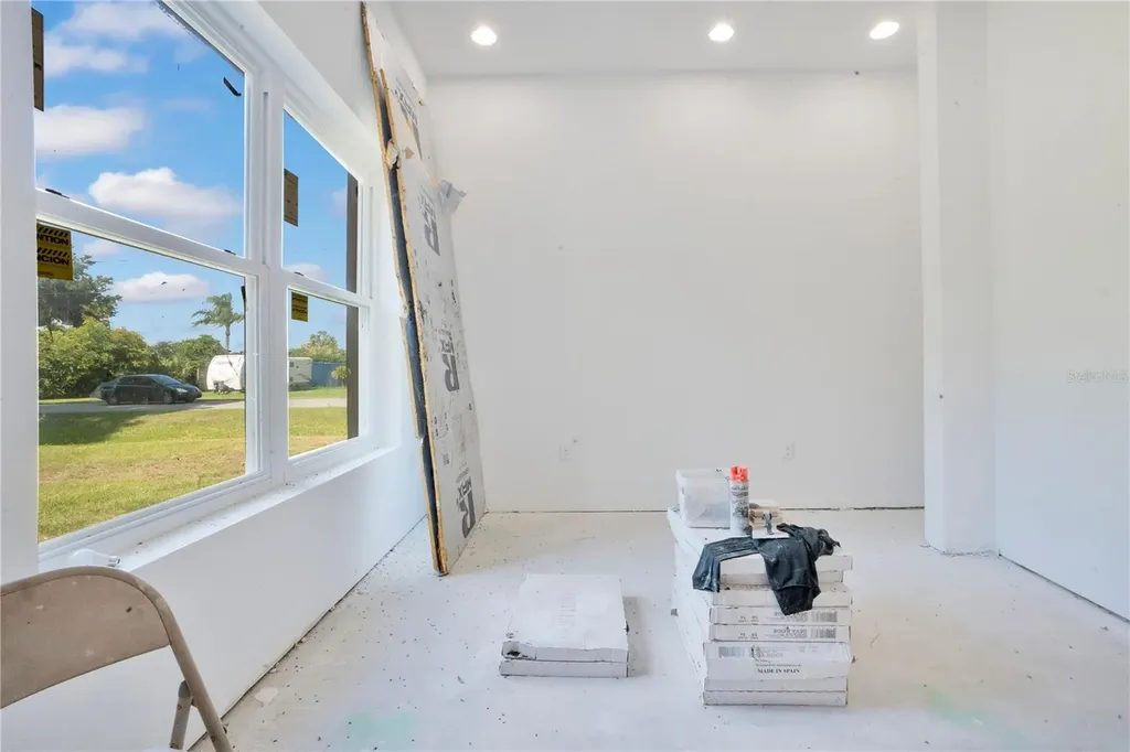 818 Lake Agnes Drive Polk City FL 33868