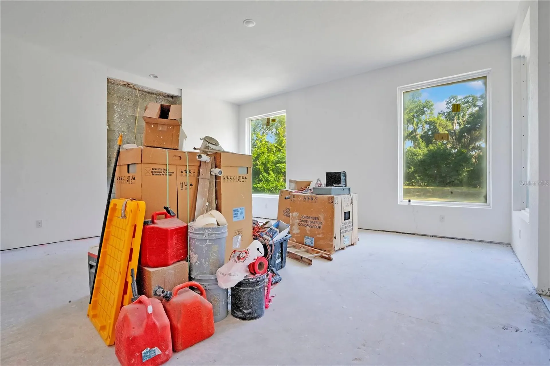 818 Lake Agnes Drive Polk City FL 33868