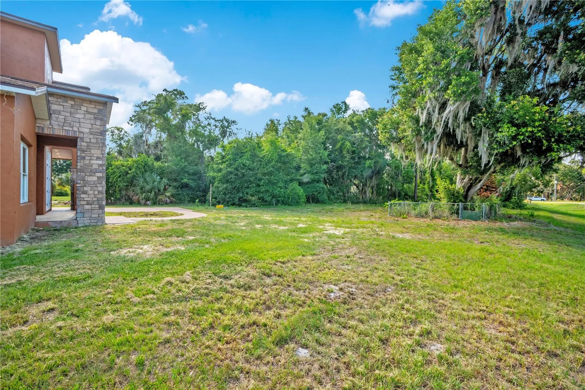 818 Lake Agnes Drive Polk City FL 33868
