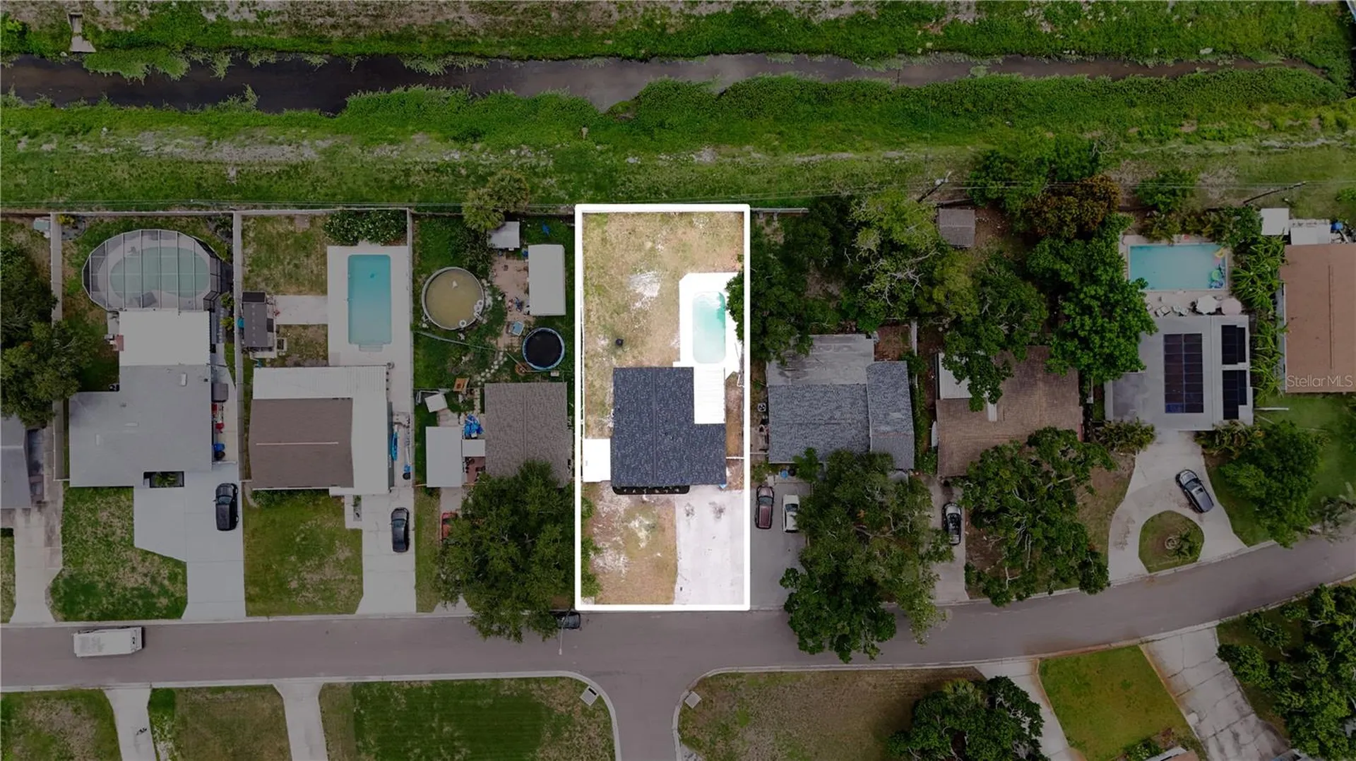 6346 35th Avenue N St Petersburg FL 33710