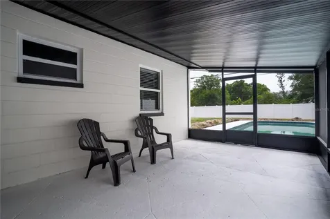 6346 35th Avenue N St Petersburg FL 33710