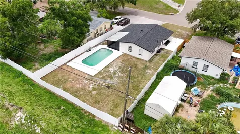 6346 35th Avenue N St Petersburg FL 33710