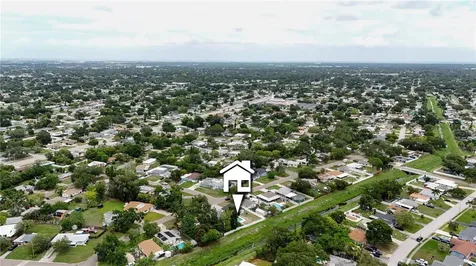 6346 35th Avenue N St Petersburg FL 33710