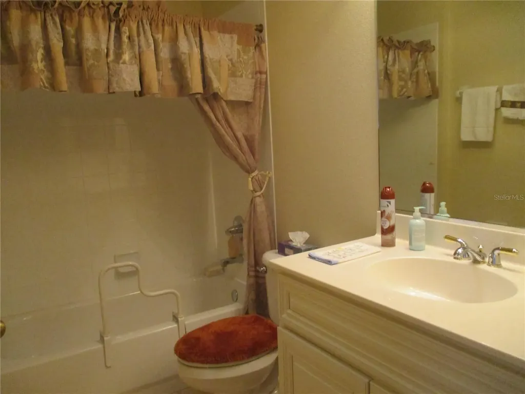 1256 Corinth Greens Drive Sun City Center FL 33573