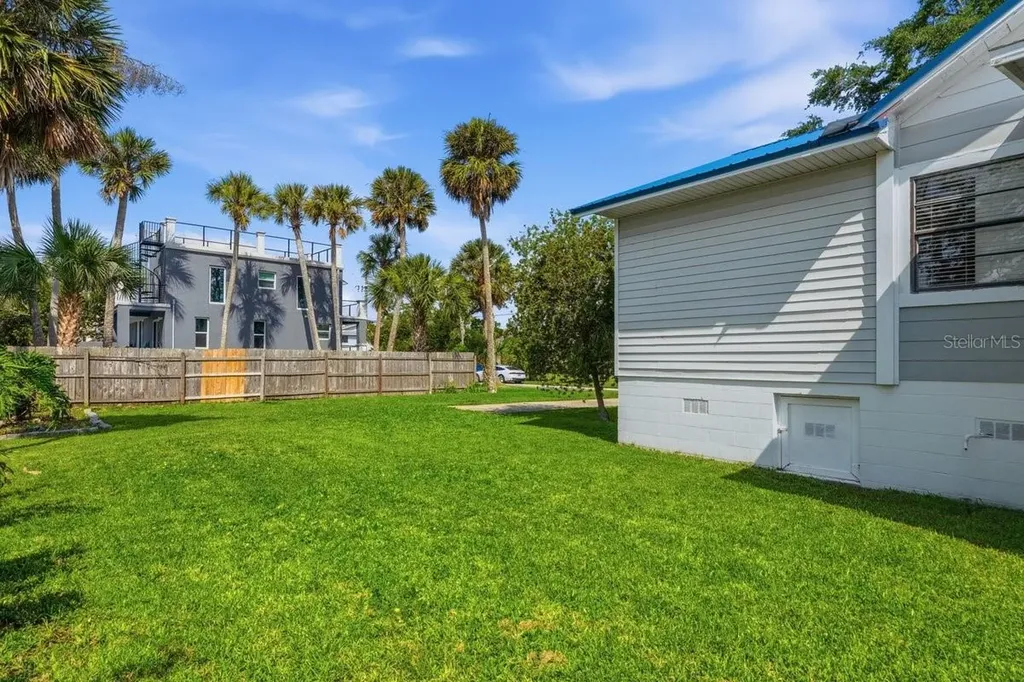 105 Mcdonald Street South Daytona FL 32119