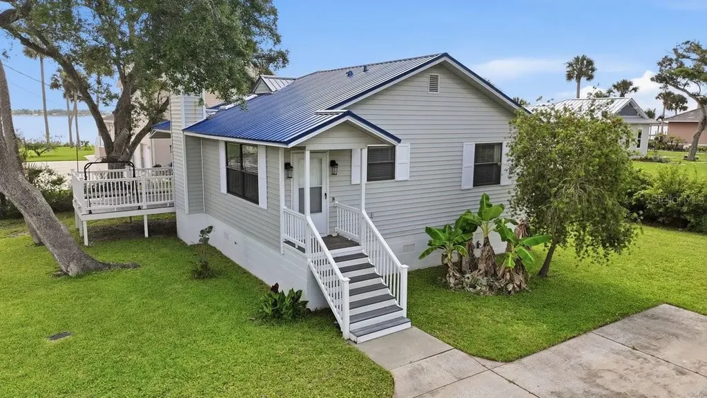 105 Mcdonald Street South Daytona FL 32119