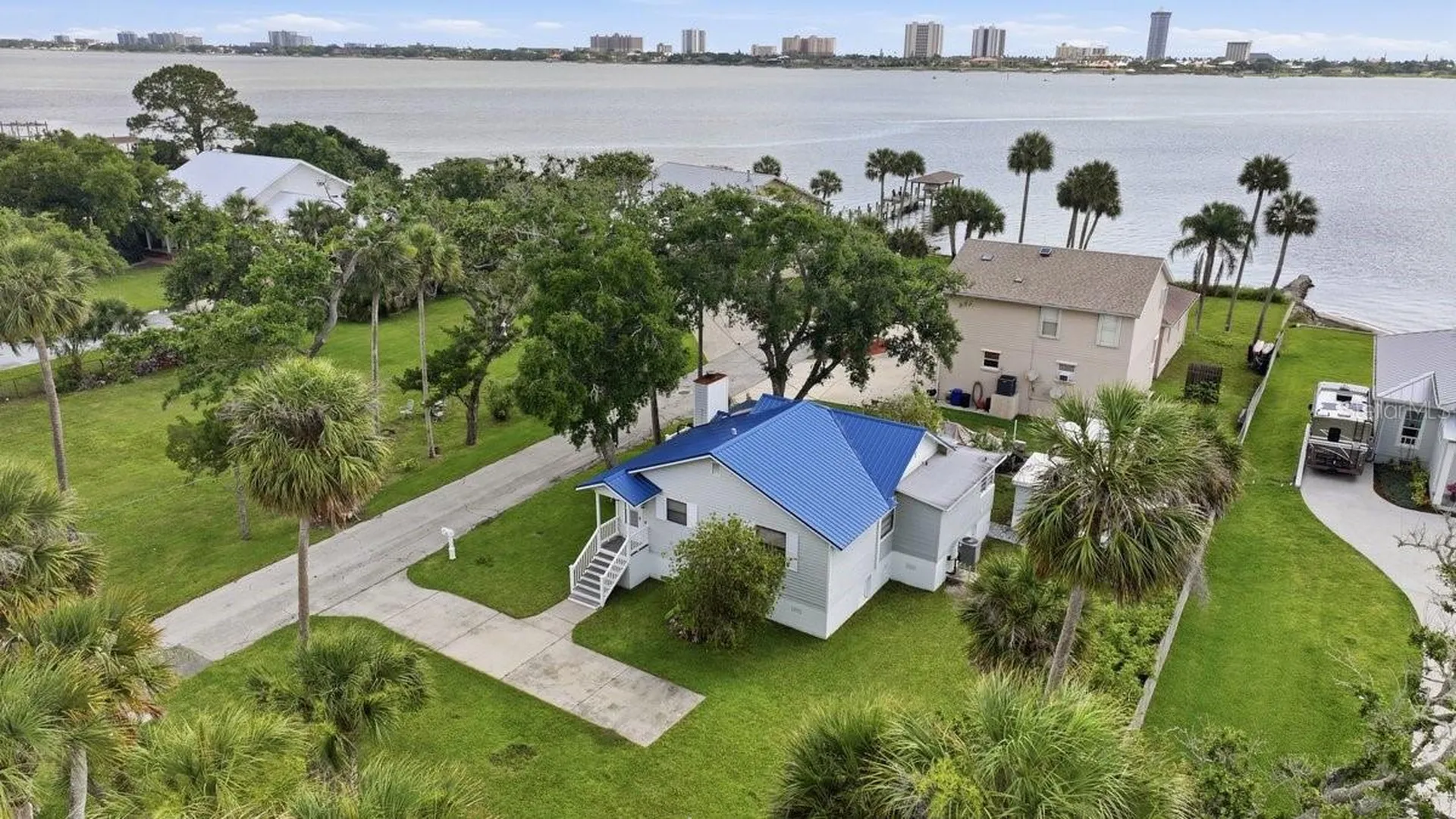 105 Mcdonald Street South Daytona FL 32119