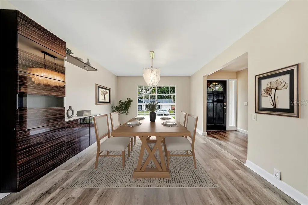 1008 Oakridge Manor Drive Brandon FL 33511