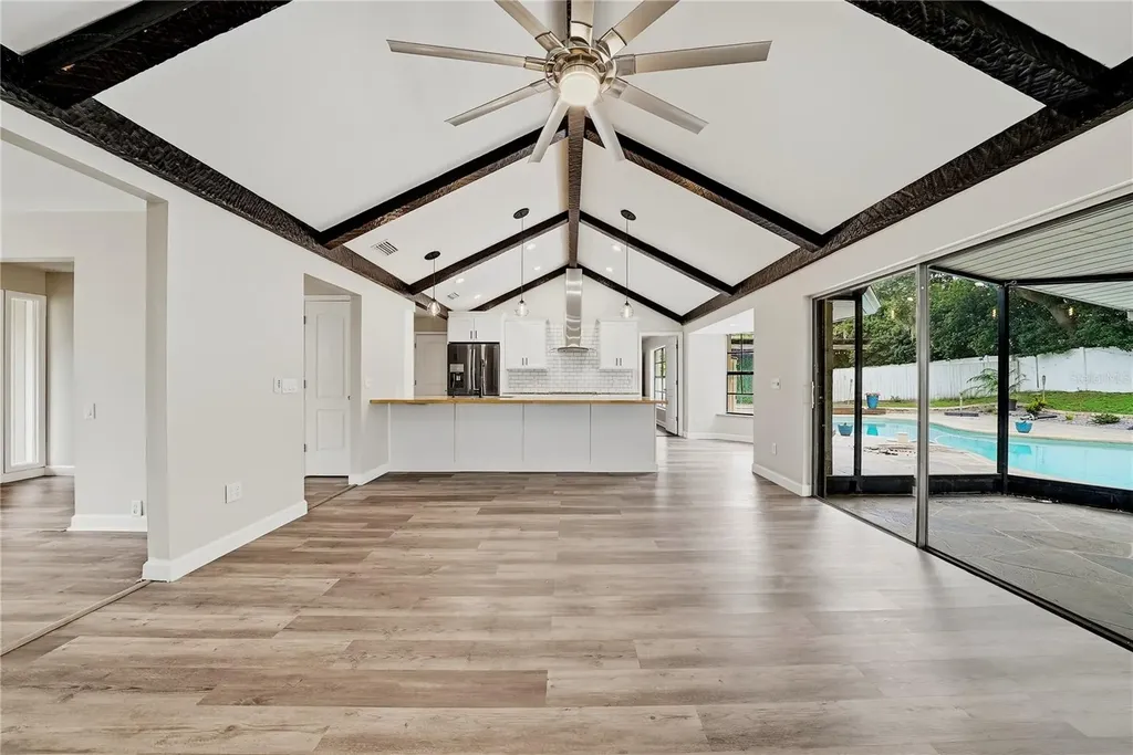 1008 Oakridge Manor Drive Brandon FL 33511