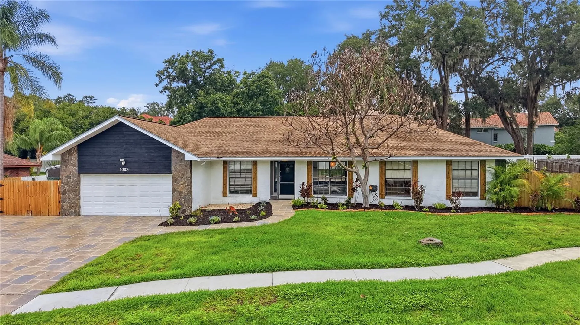 1008 Oakridge Manor Drive Brandon FL 33511