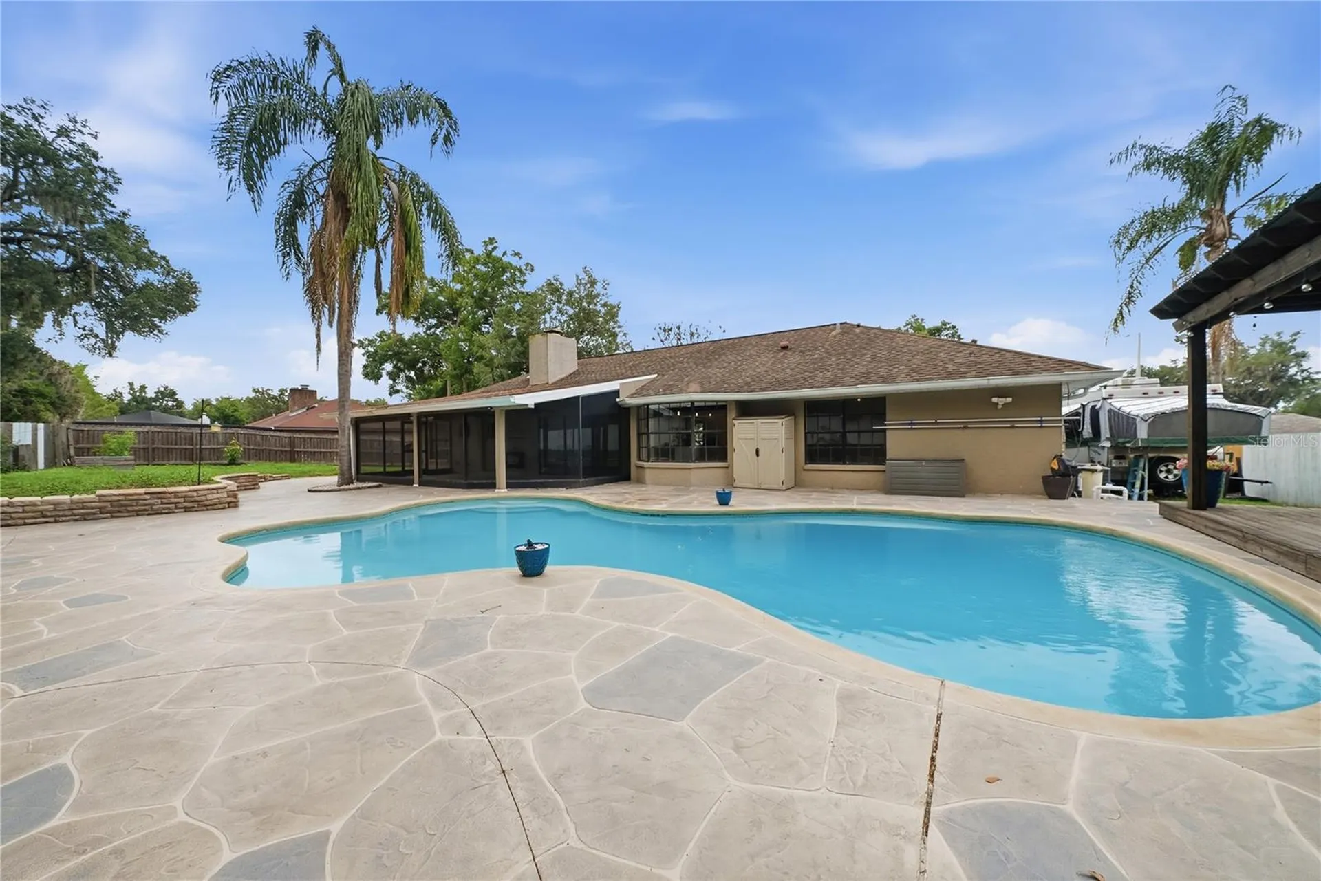 1008 Oakridge Manor Drive Brandon FL 33511