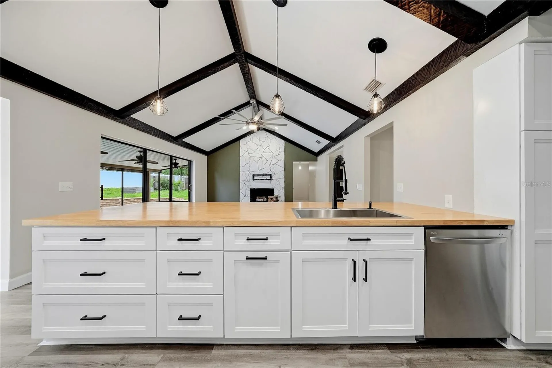 1008 Oakridge Manor Drive Brandon FL 33511