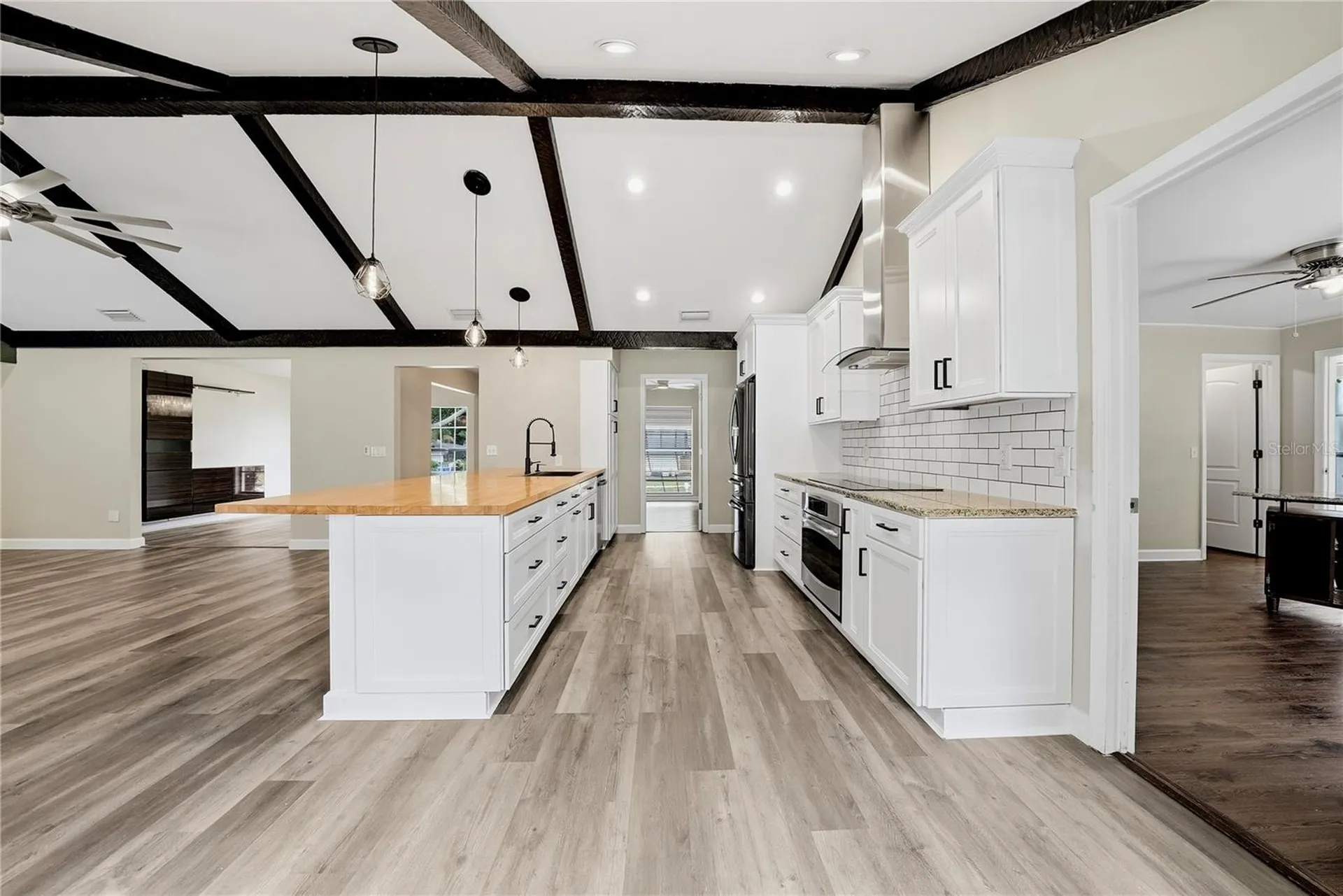1008 Oakridge Manor Drive Brandon FL 33511