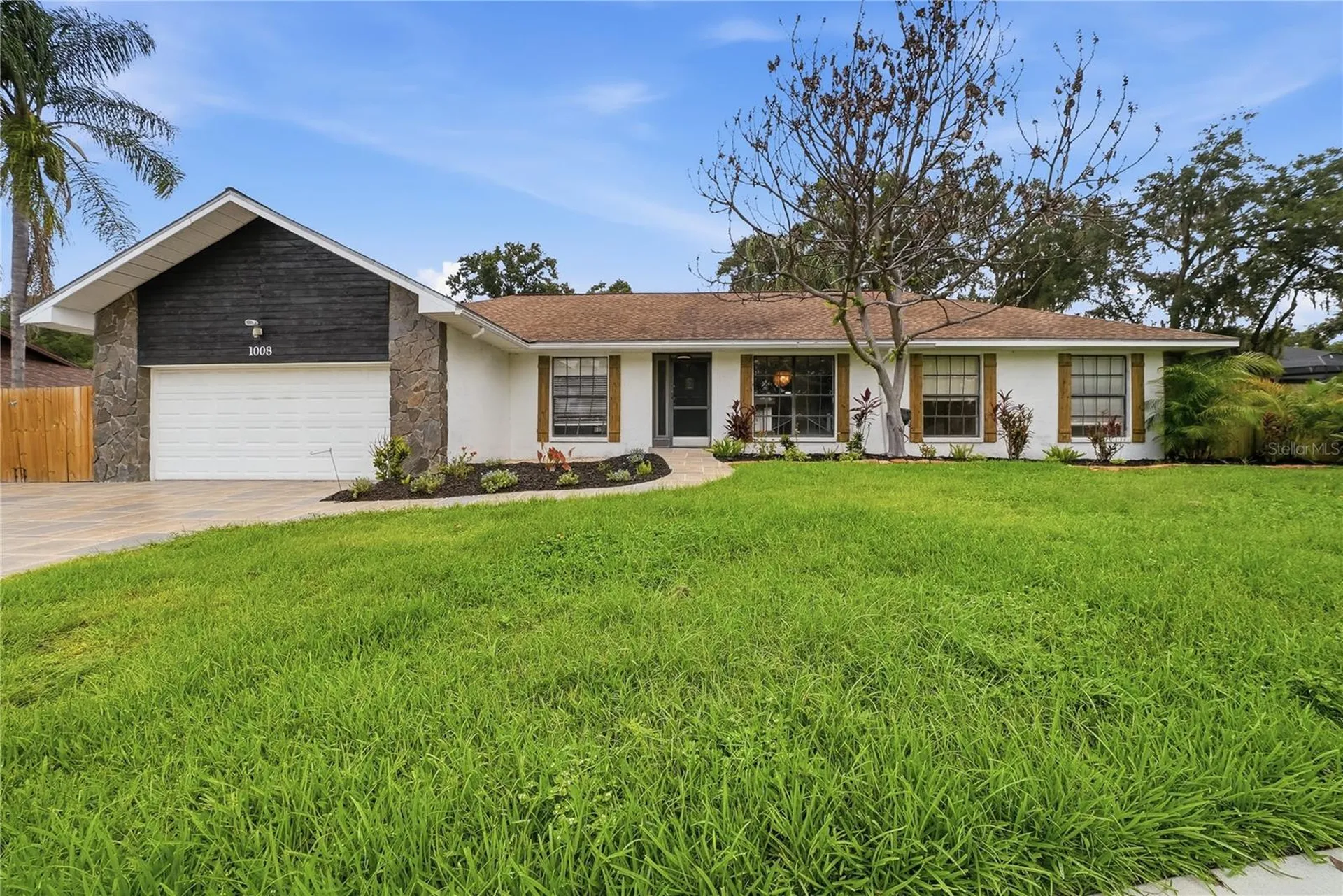 1008 Oakridge Manor Drive Brandon FL 33511