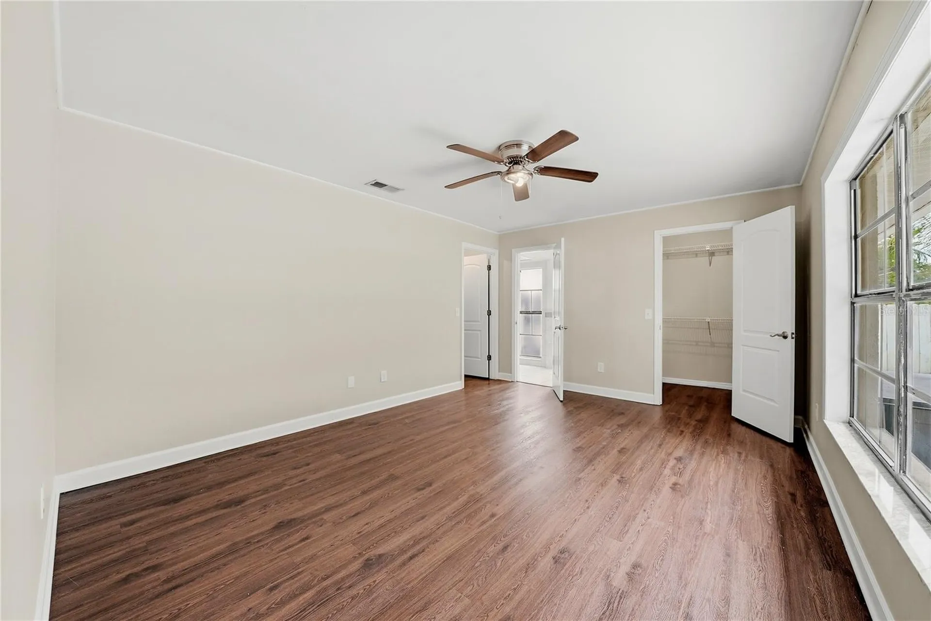 1008 Oakridge Manor Drive Brandon FL 33511