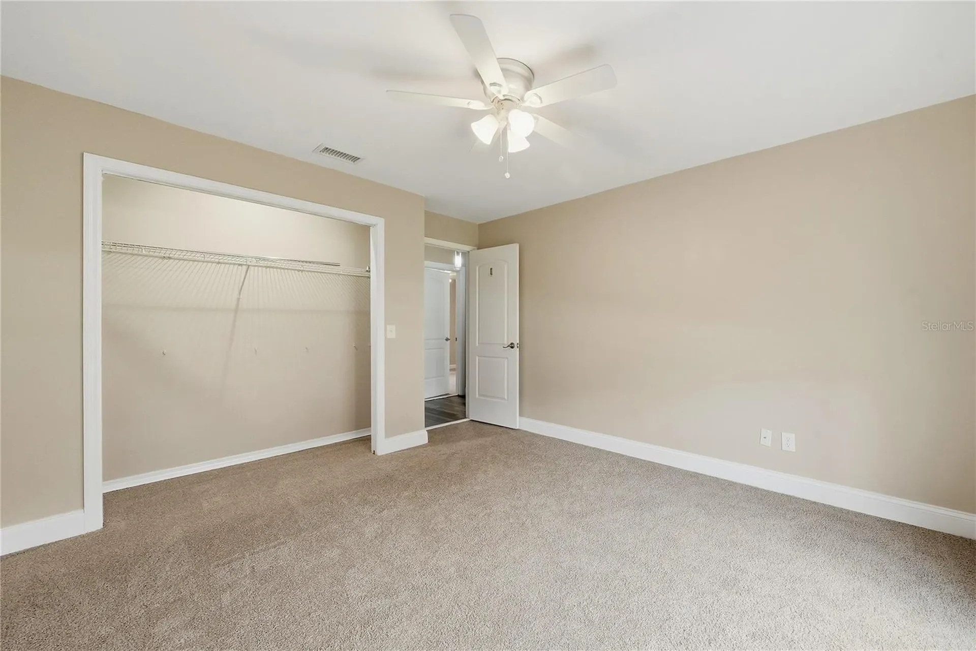 1008 Oakridge Manor Drive Brandon FL 33511