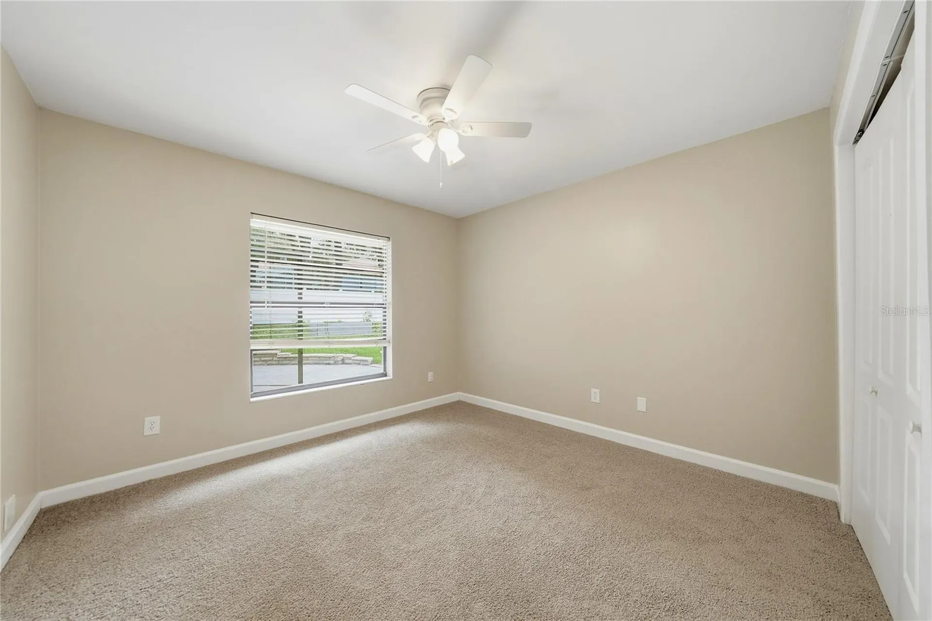 1008 Oakridge Manor Drive Brandon FL 33511