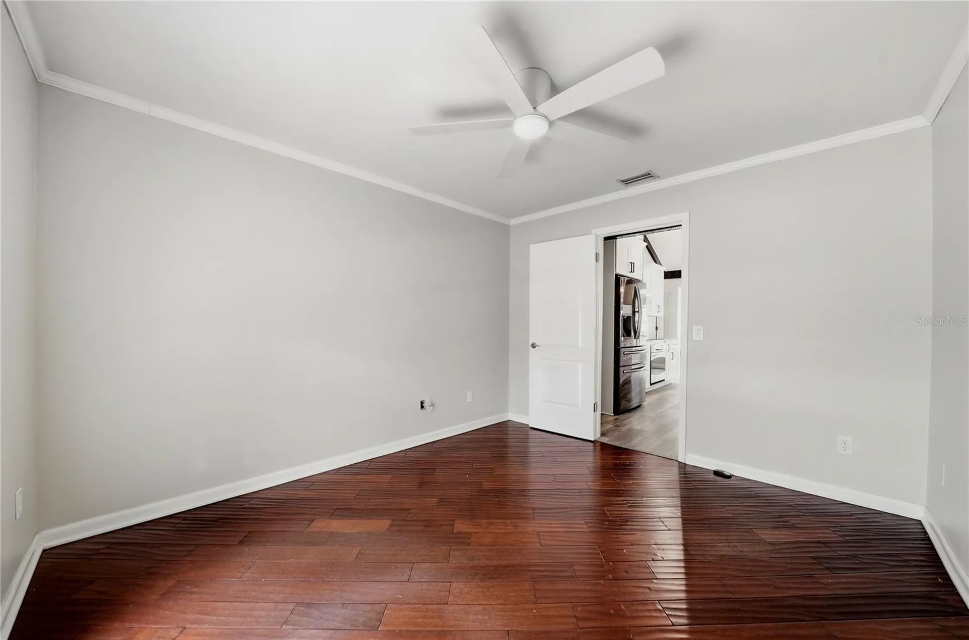 1008 Oakridge Manor Drive Brandon FL 33511