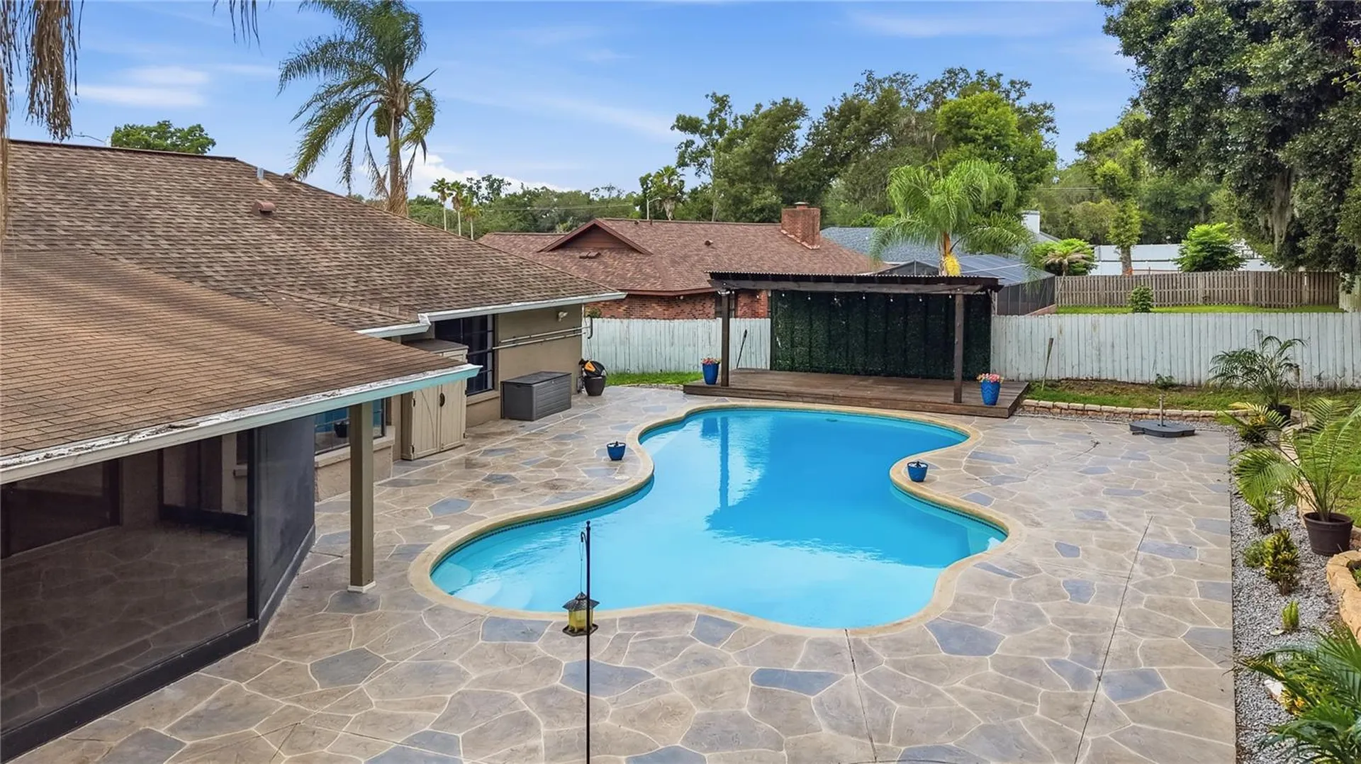 1008 Oakridge Manor Drive Brandon FL 33511