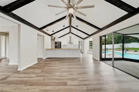 1008 Oakridge Manor Drive Brandon FL 33511